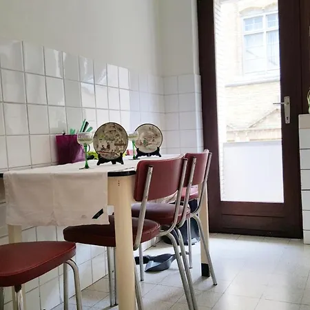 Spacious In With Balcony And Parking Apartment Ostende