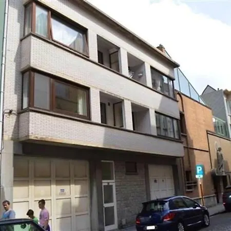 Appartement Spacious In With Balcony And Parking *