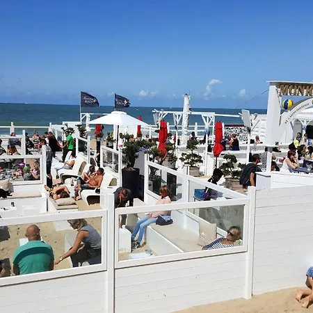 Apartment Spacious In With Balcony And Parking Ostende