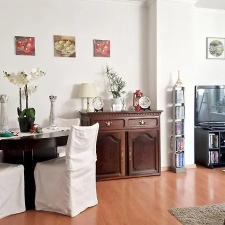 Spacious In With Balcony And Parking Appartement Ostende